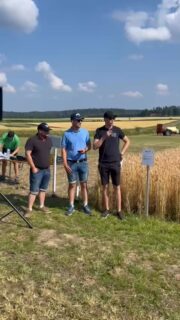 Tulevaisuuden Viljelijät -joukkueen valinta oli Informer-syysvehnä. Tämä näyttää erittäin lupaavalta! #KMRuutukisa #hauhonpeltopäivä @lantmannenagro