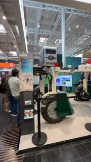 Myös jotain uutta tekniikkaa tutkijoille: Fraunhoferin fenotyyppauslaite, joka skannaa esimerkiksi koeruutuja. #Agritechnica