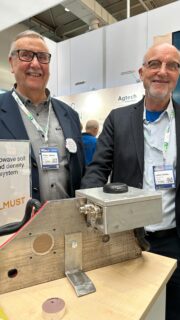 FutureFarming-lehti julkaisi pari kuukautta sitten jutun suomalaisesta Solmust-startupista, joka on kehittänyt kyntöauraan asennettavan resonanssisensorin, joka tunnistaa maan kosteuden ja tiheyden reaaliaikaisesti. Sen jälkeen puhelimet ovat soineet, ja kaupalliset tahot ovat kiinnostuneet tästä, kertovat Pekka Jakkula ja Jaakko Rahko. Herrat ovat lukiokavereita Limingasta, toinen on insinööri ja toinen agronomi.