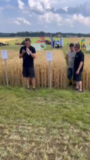 Janne Rouhiainen esitteli Satoklubi-joukkueen @KMRuutukisa -ruudun. #hauhonpeltopäivä @lantmannenagro